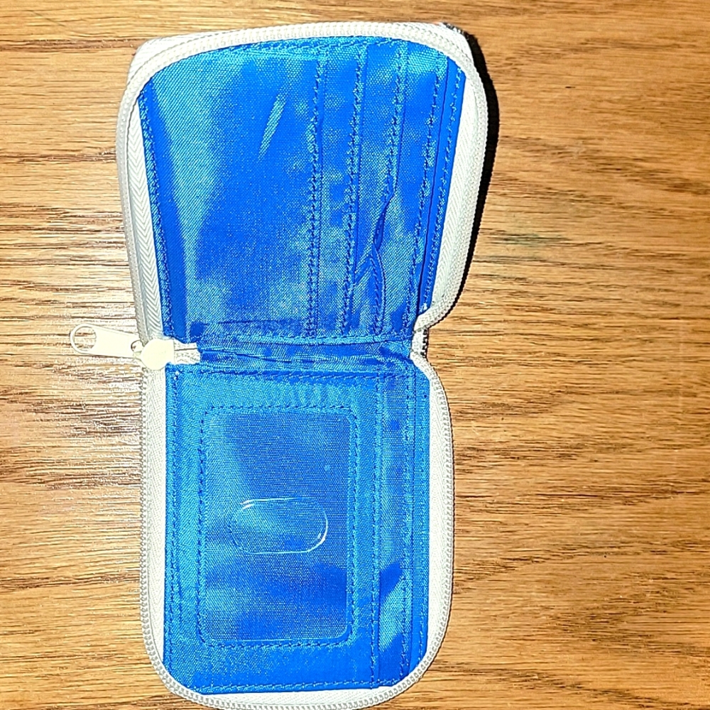 KAVU Zip Fold Wallet - Picture 4 of 4